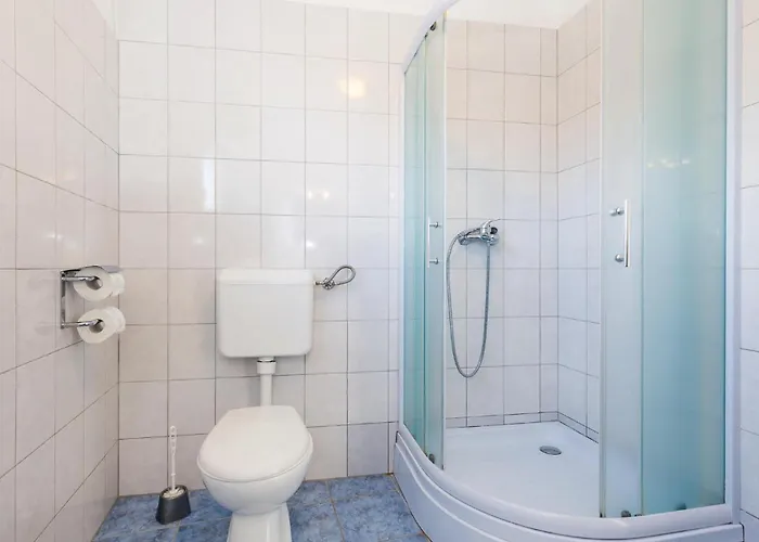 4 Bedroom Cozy In 펜션 오파티아