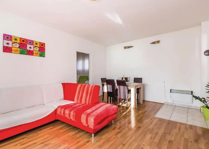 4 Bedroom Cozy In * 奥帕提亚